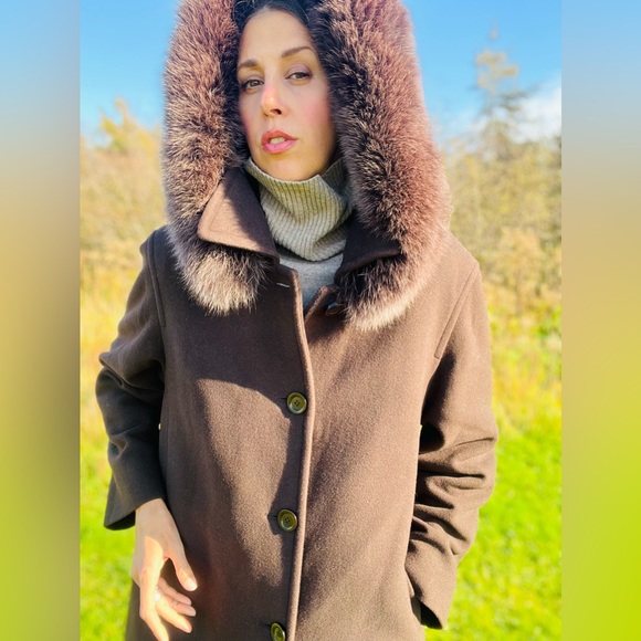 Wool + Cashmere Coat with fox trimmed hood - Picture 4 of 9